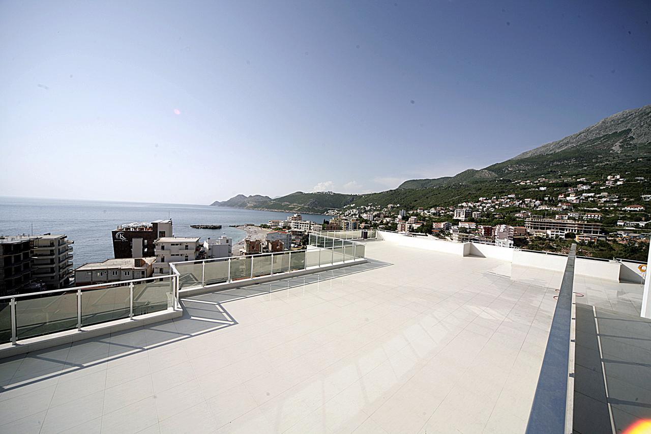 Sea Star Apartment Dobra Voda Extérieur photo